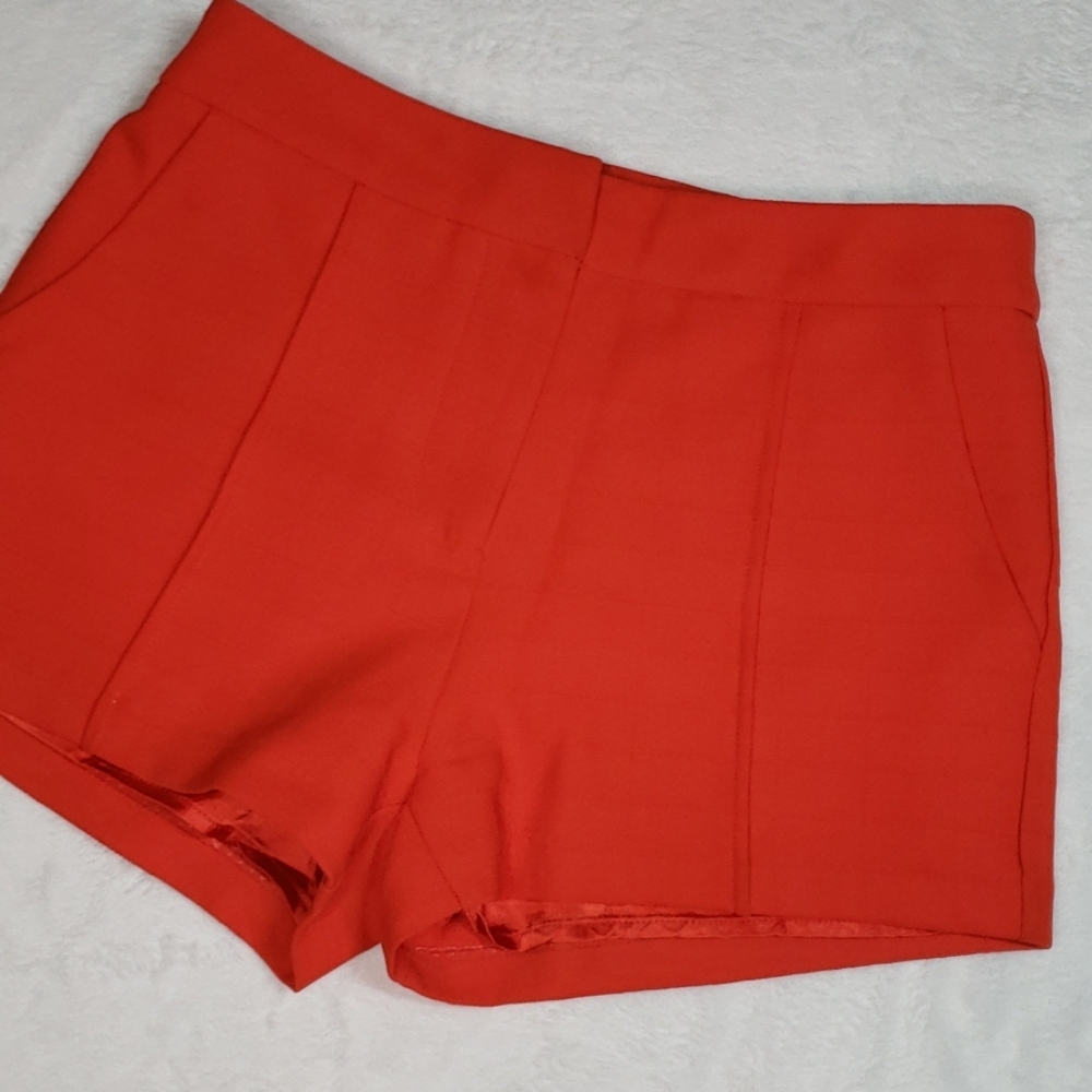 E. Ssue Shorts Red/Orange Size S